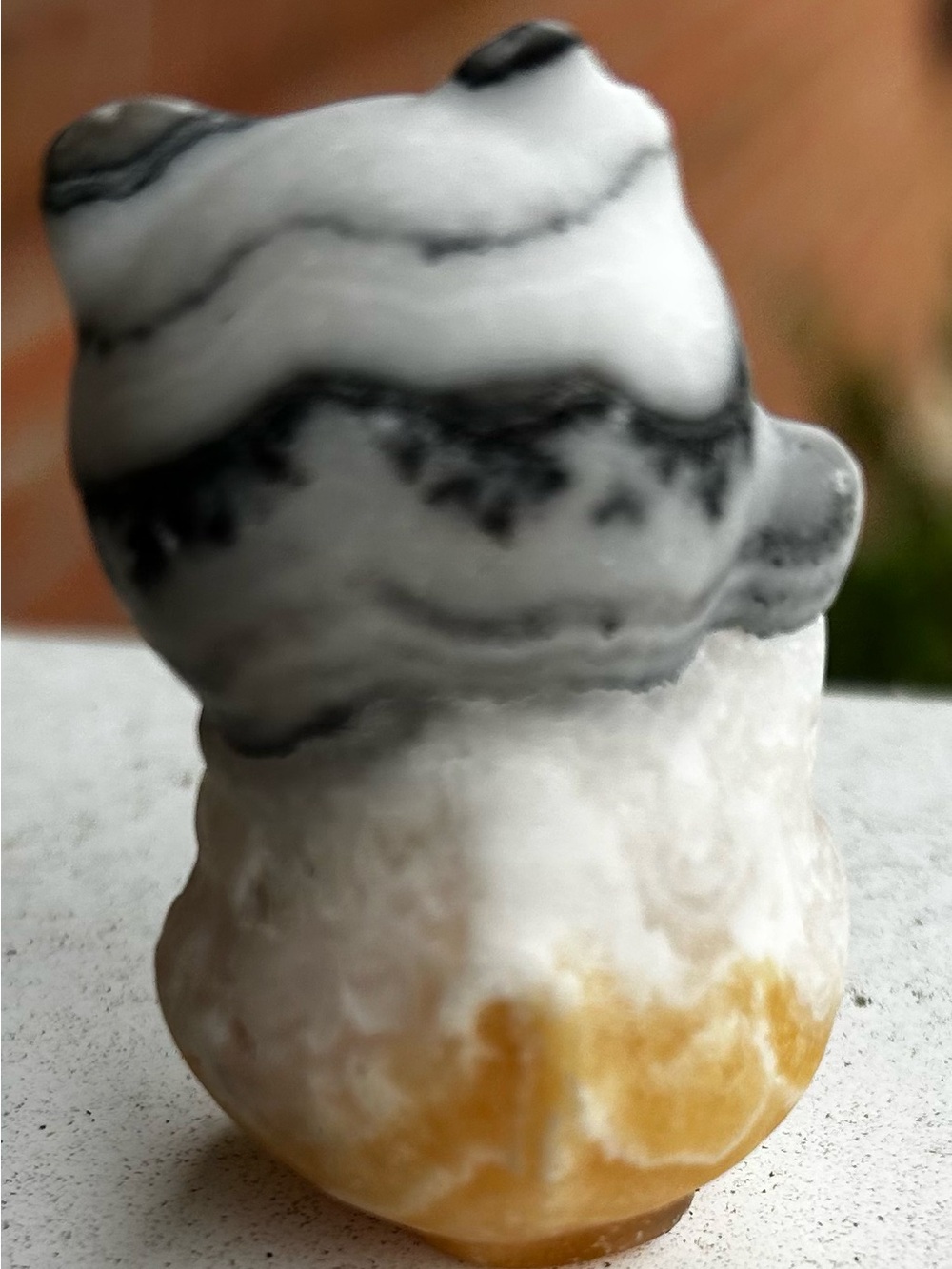 Hand-Carved Yellow and White Stone Accent Figurine - Picture 3 of 3